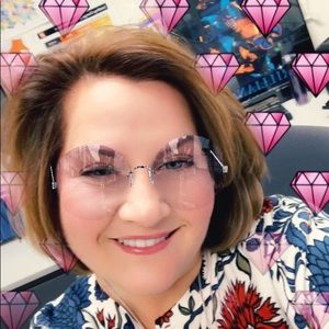 Meet your Posher, Sarasarah